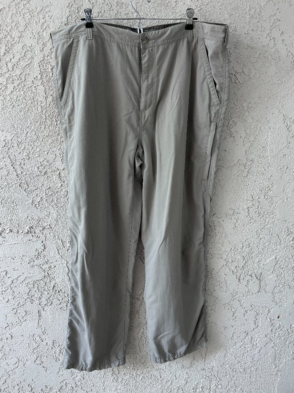 REI Sahara Hiking Pants Mens 41x29.5 Khaki Nylon Tech Cargo Gorpcore